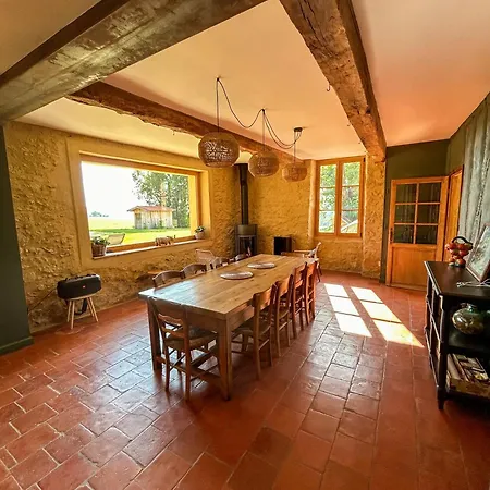 Holiday home Maison Puchouaou 12 Personnes