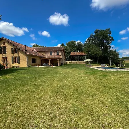 Maison Puchouaou 12 Personnes Holiday home